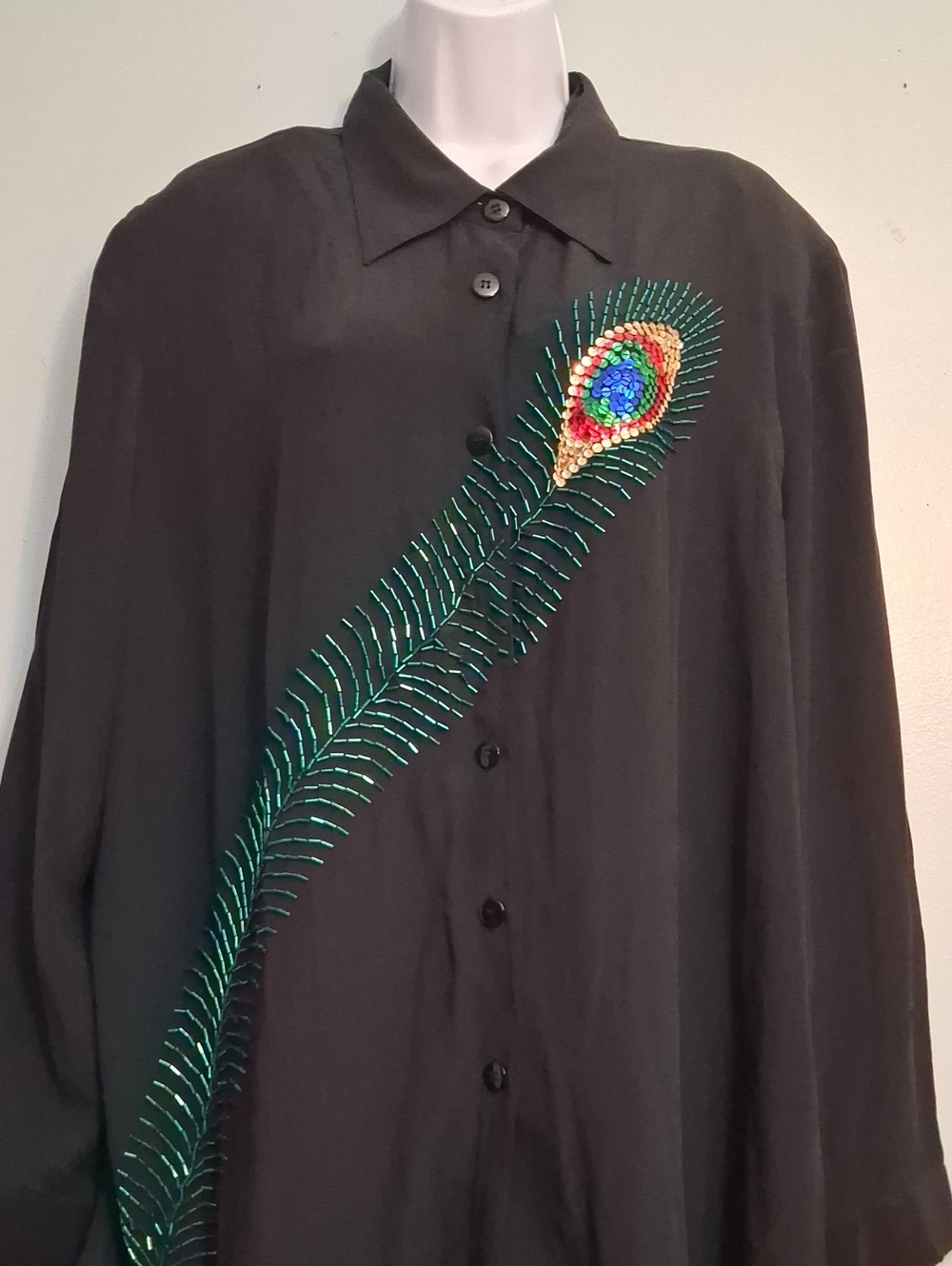 Diane Gilman Size 2X Womsn's Silk Black Button-Up Shirt Beaded Peacock Feather.